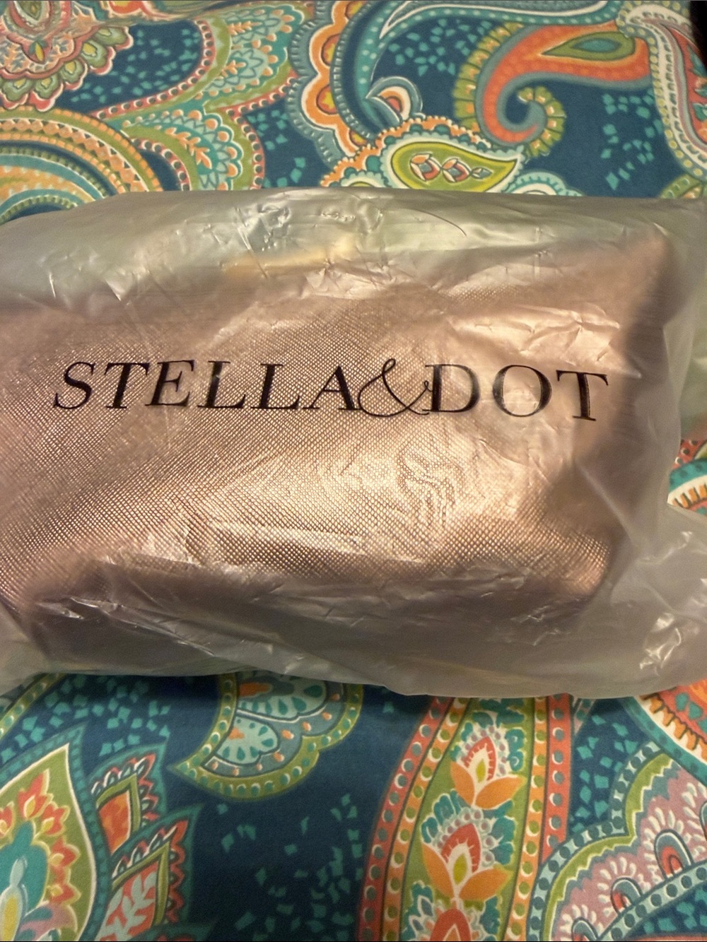 Stella & Dot Rose Gold Metallic Cosmetic Pouch